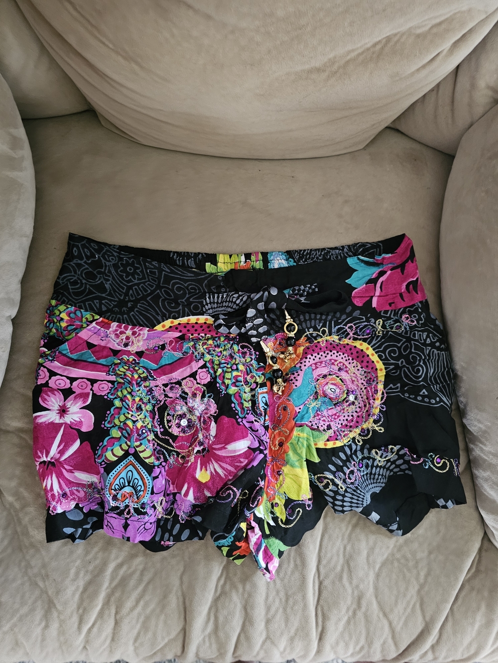 Women's Black Floral Multicolor Printed Shorts Junglee Billee